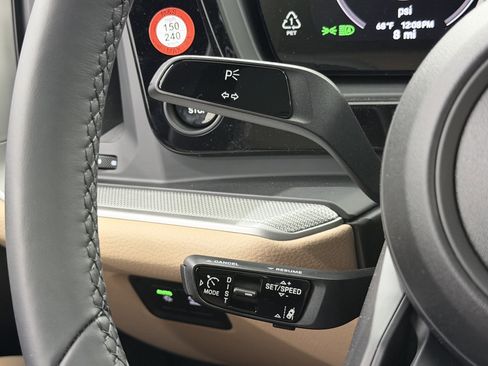 New 2026 Porsche Cayenne AWD/4WD image 47