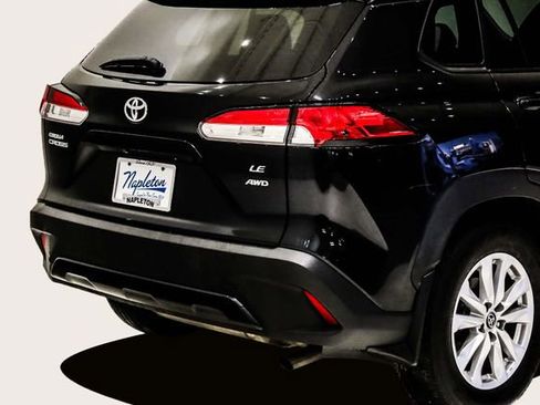 Used 2022 Toyota Corolla Cross LE image 7