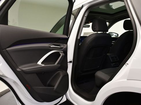 Used 2025 Audi Q5 Premium w/ Convenience Package image 41