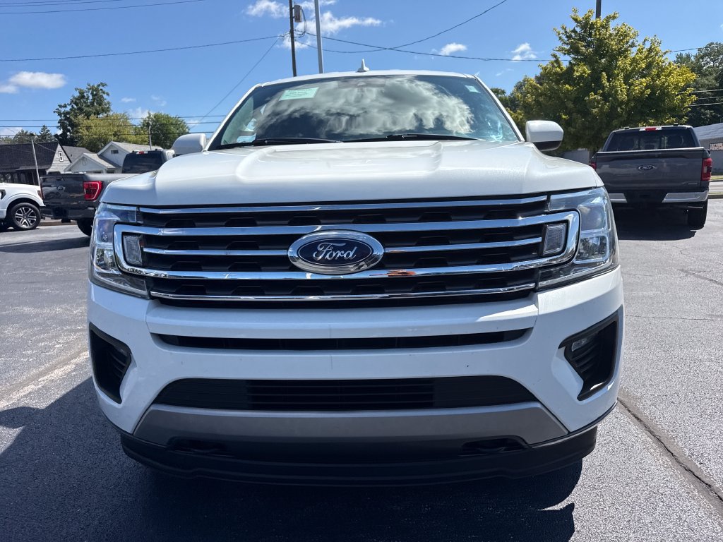 Used 2020 Ford Expedition XLT w/ Cargo Package AWD/4WD image 3