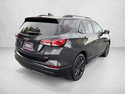 Used 2022 Chevrolet Equinox RS w/ RS Leather Package image 5