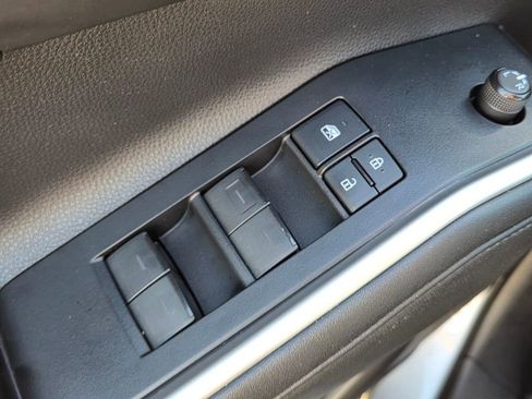 Used 2021 Toyota Highlander XSE image 32