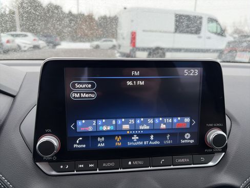 Used 2024 Nissan Sentra SV image 25