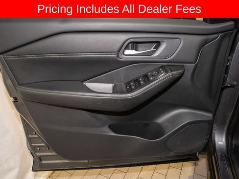 Certified 2024 Nissan Rogue SV w/ SV Premium Package FWD image 13