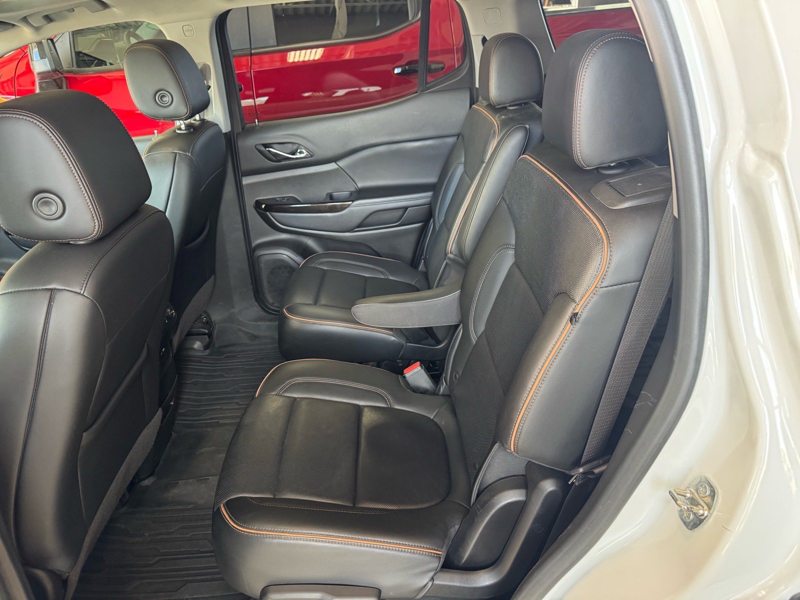 Used 2021 GMC Acadia AT4 w/ Preferred Package AWD/4WD image 12