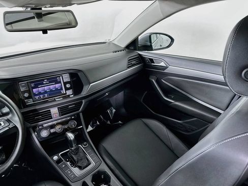Used 2019 Volkswagen Jetta SE FWD image 22