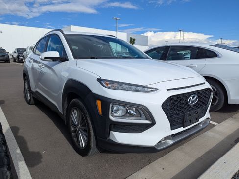 Used 2021 Hyundai Kona SEL Plus w/ Cargo Package FWD image 3