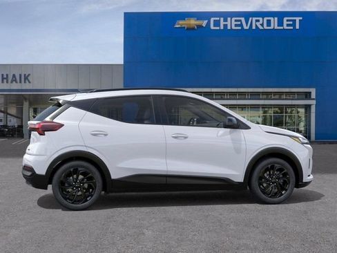 New 2027 Chevrolet Bolt RS FWD image 5