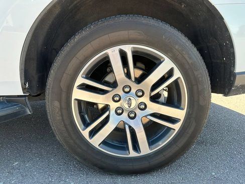 Used 2024 Ford Expedition Limited AWD/4WD image 42