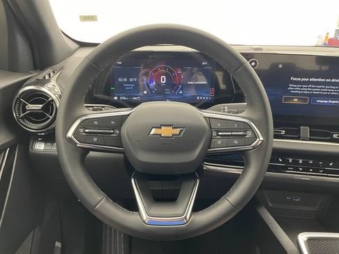 New 2026 Chevrolet Equinox LT w/ Safety and Technology Package AWD/4WD image 10