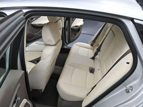 Used 2020 Chevrolet Malibu LT w/ Leather Package FWD image 28