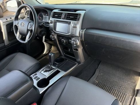 Used 2019 Toyota 4Runner SR5 Premium RWD image 27