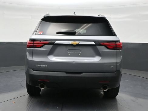 Used 2023 Chevrolet Traverse LT FWD image 4