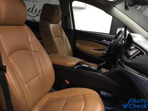 Used 2018 Buick Enclave Essence image 40
