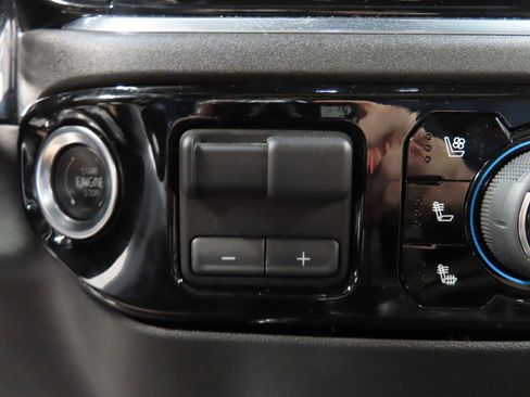 Used 2025 Chevrolet Silverado 3500 High Country w/ High Country Premium Package AWD/4WD image 51
