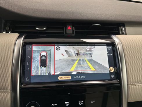 Used 2021 Land Rover Discovery Sport SE R-Dynamic image 38