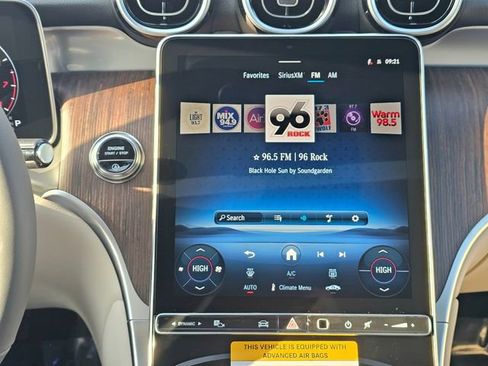 New 2026 Mercedes-Benz GLC 300 4MATIC image 32