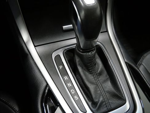Used 2018 Ford Edge SEL w/ Equipment Group 201A AWD/4WD image 22