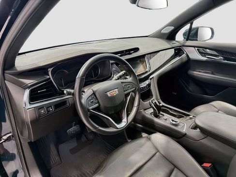 Used 2024 Cadillac XT6 Premium Luxury AWD/4WD image 8