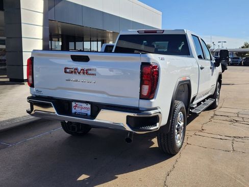 New 2026 GMC Sierra 2500 Pro w/ Convenience Package image 3
