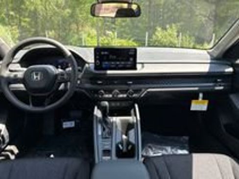 Used 2026 Honda Accord SE image 16