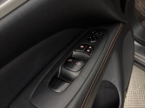 Used 2020 Nissan Pathfinder SL FWD image 24