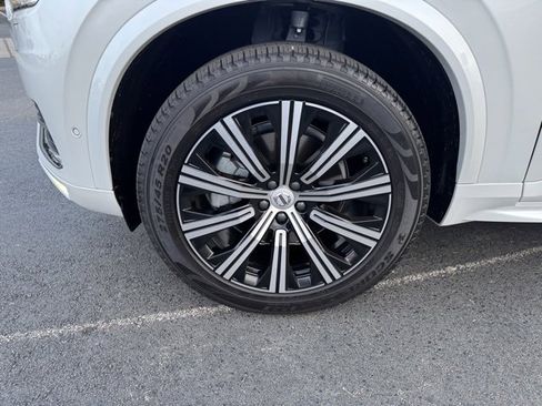 Used 2025 Volvo XC90 B6 Plus w/ Protection Package Premier image 17