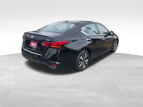 Used 2022 Nissan Altima 2.5 SV image 5