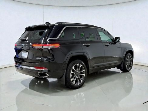 Used 2023 Jeep Grand Cherokee Overland w/ Advanced Protech Group III image 14
