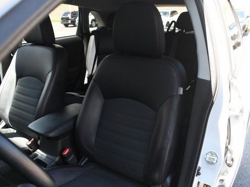 Used 2025 Mitsubishi Outlander Sport AWD image 17