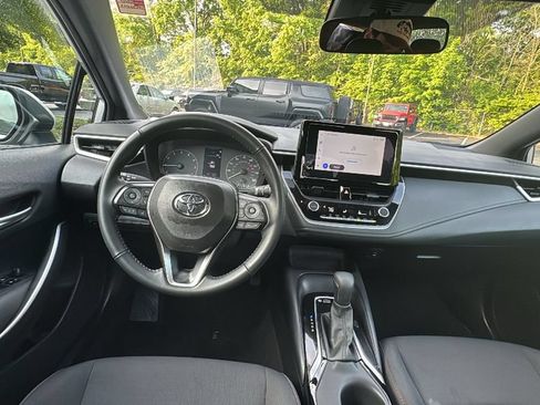 Used 2025 Toyota Corolla SE FWD image 8