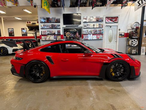 Used 2024 Porsche 911 GT3 RS image 4