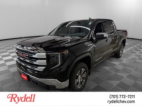 Used 2023 GMC Sierra 1500 SLE AWD/4WD image 1