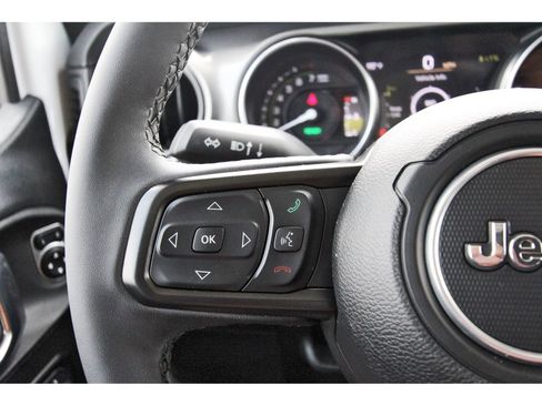 Used 2023 Jeep Wrangler Unlimited w/ Cold Weather Group AWD/4WD image 23