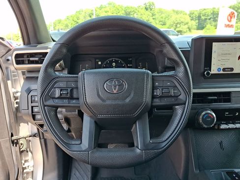 Used 2024 Toyota Tacoma SR AWD/4WD image 23