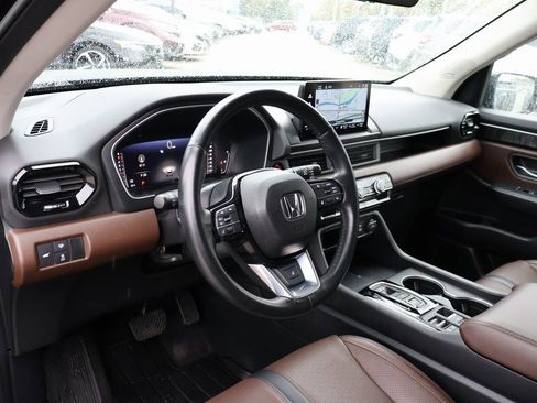 Certified 2023 Honda Pilot Elite image 18