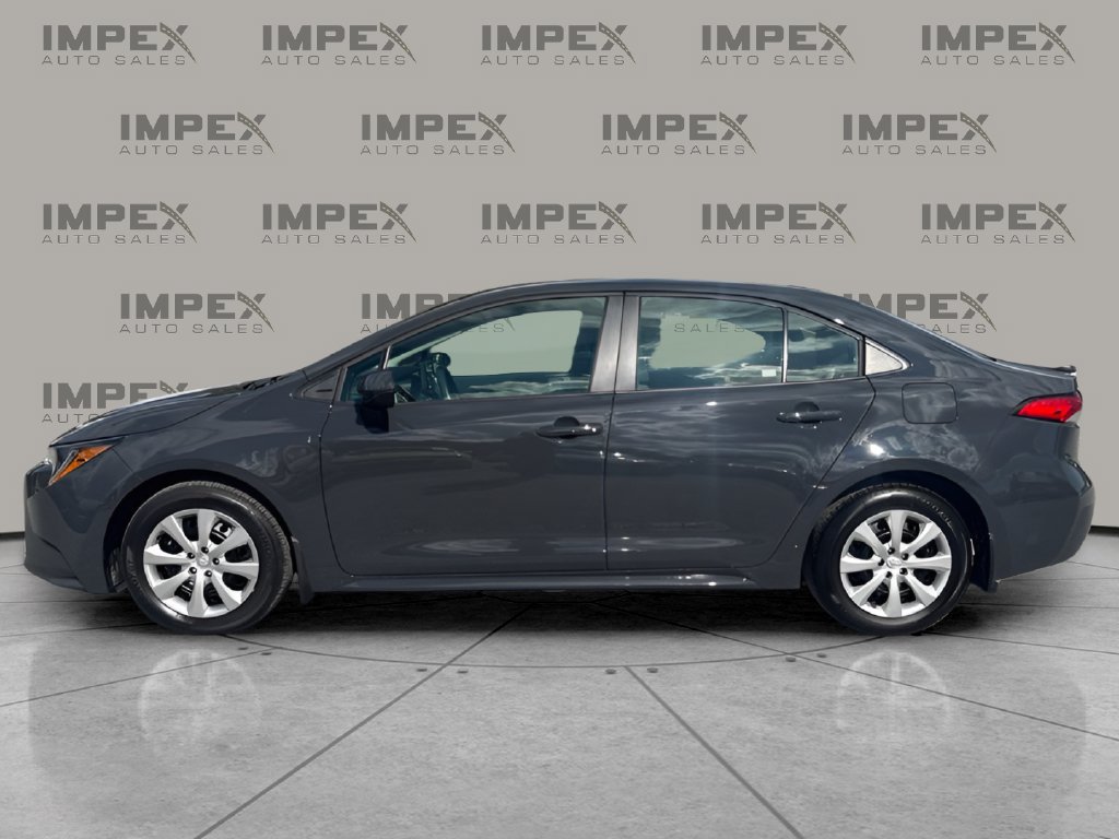 Used 2026 Toyota Corolla LE FWD image 2