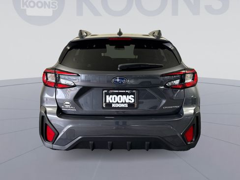 Used 2024 Subaru Crosstrek 2.0i Premium AWD/4WD image 5