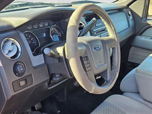 Used 2011 Ford F150 XLT image 8