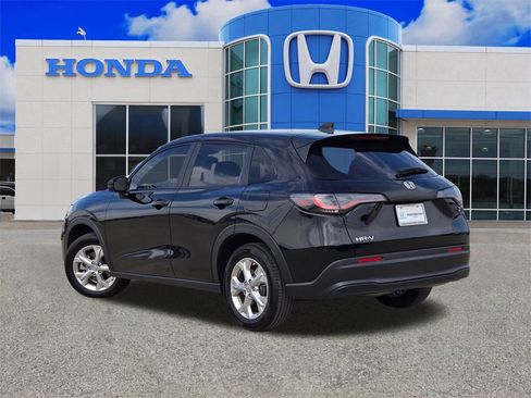 Used 2025 Honda HR-V LX image 5