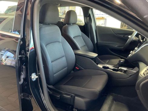 Used 2025 Chevrolet Malibu LT image 22