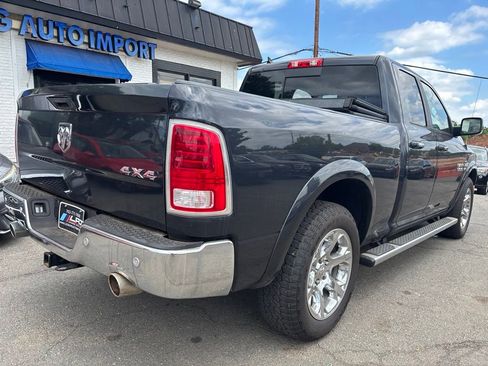 Used 2018 RAM 1500 Laramie w/ Convenience Group AWD/4WD image 5