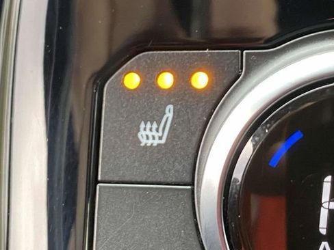 Used 2022 Toyota Highlander XSE image 32