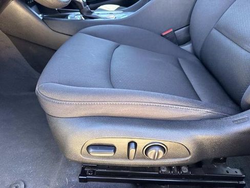 Used 2023 Chevrolet Malibu LT FWD image 20