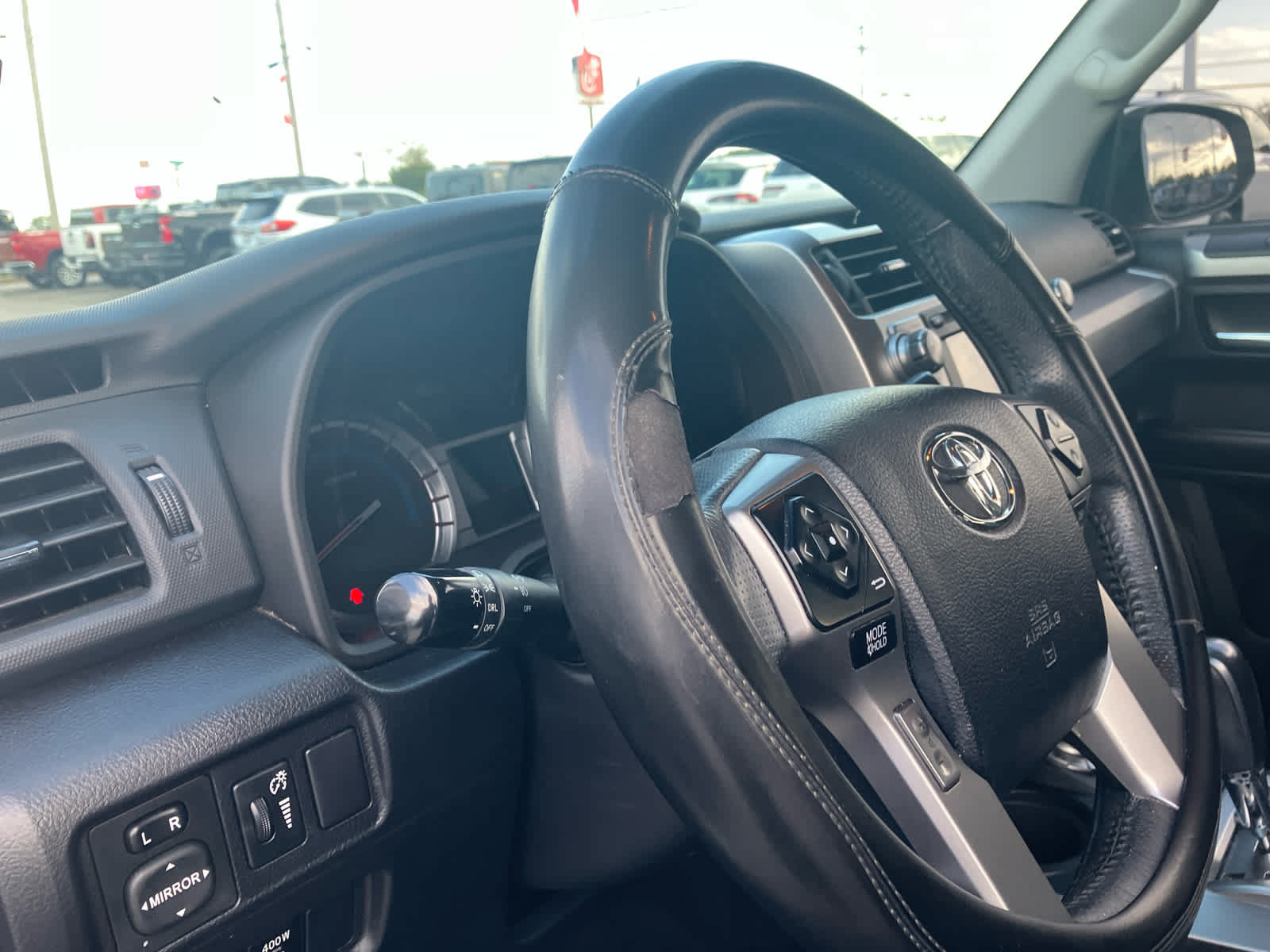 Used 2017 Toyota 4Runner SR5 Premium AWD/4WD image 9