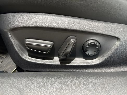 New 2026 Toyota Prius Plug-In Hybrid image 12