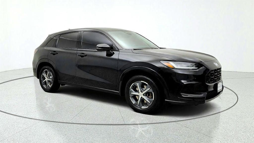 Used 2024 Honda HR-V EX-L image 3