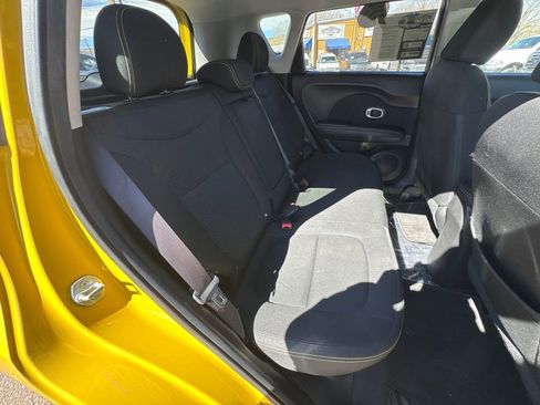 Used 2014 Kia Soul + FWD image 16