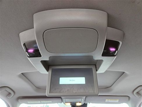 Used 2020 Honda Pilot Touring image 13