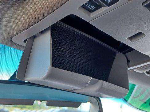 Used 2016 Toyota Camry SE w/ Moonroof Package FWD image 22